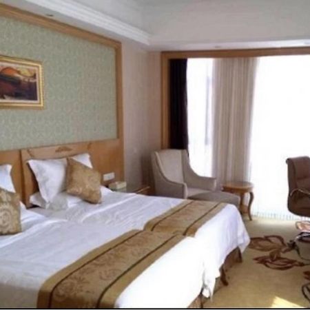 Vienna International Hotel Donglin Road Нанкін Екстер'єр фото
